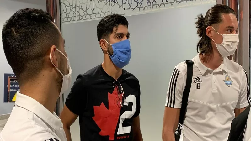 مباراة الرجاء والزمالك .. تيجانا يكشف تفاصيل عزل فرجانى ساسي