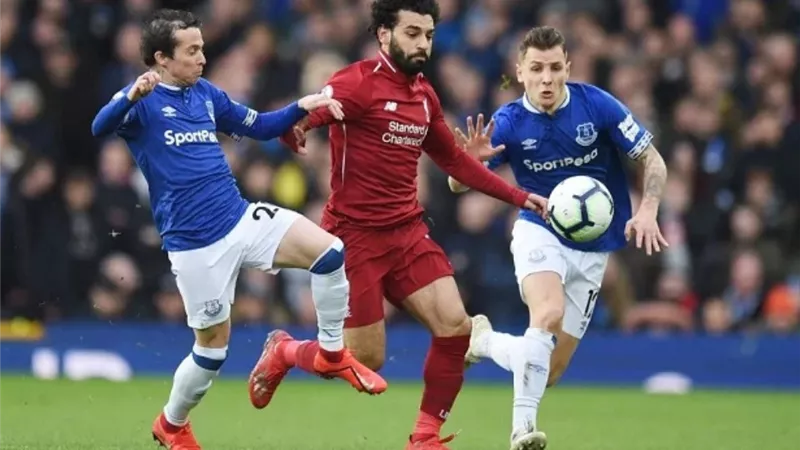 المجد ينتظر صلاح في الديربي.. وليفربول يسعى لمواصلة أرقامه التاريخية