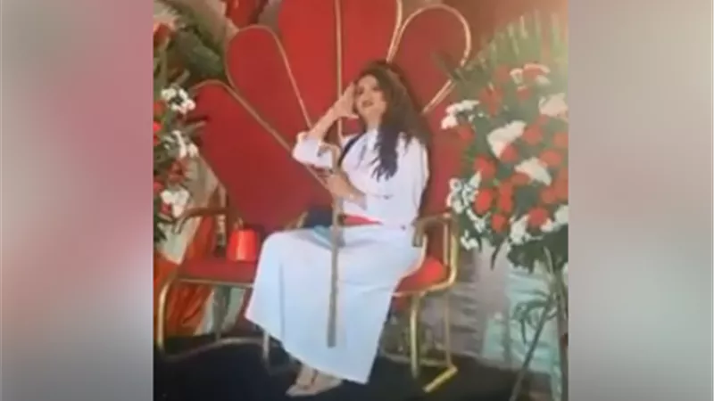هنادي مهنا تحتفل بحنتها في أجواء شعبية