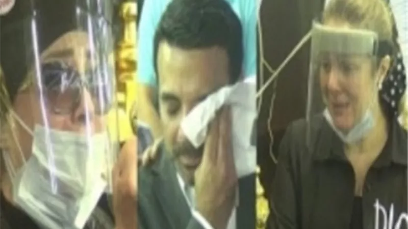 نجوم الفن والإعلام يواسون أسرة محمود ياسين فى عزاء 