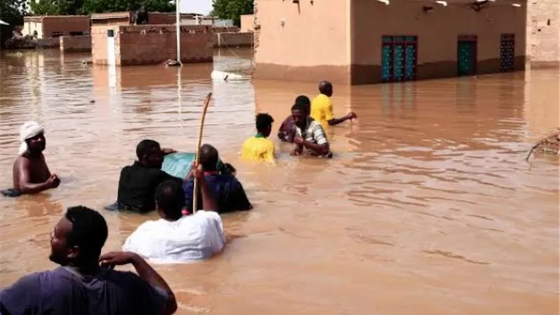الهلال الاحمر يكشف حجم الدمار الذي خلفته فيضانات السودان