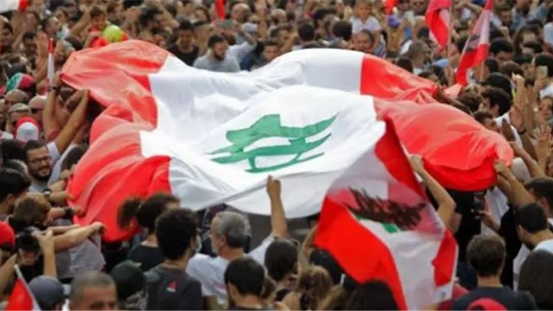 تجمعات في شوارع لبنان احياءا للذكرى السنوية الاولى لانتفاضة 17 اكتوبر