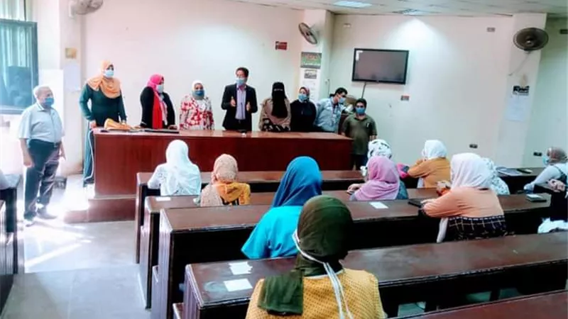 الجيزاوي يتفقد أول أيام العام الدراسى بكليتي التمريض والتربية الرياضية ببنها