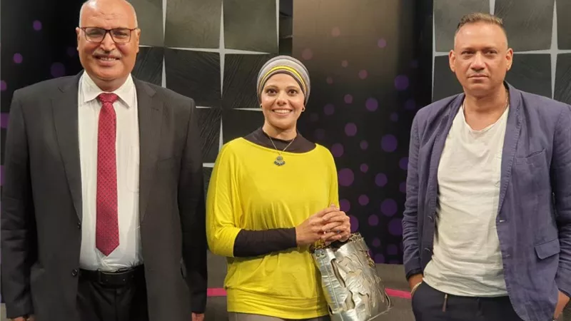 غداً الكاتب والشاعر صلاح شعير في نجوم على لايف