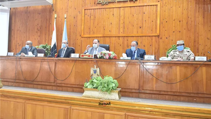 محافظ أسيوط: تشكيل لجنة لدراسة التوسع في إنشاء محطات الغاز الطبيعي والمضي في منظومة التصالح