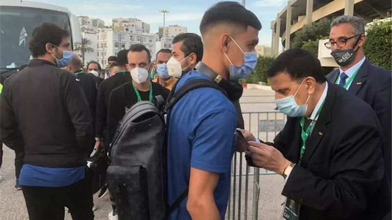 امير مرتضى يتدخل لحل ازمة منع دخول اداريى الزمالك لملعب مباراة الرجاء