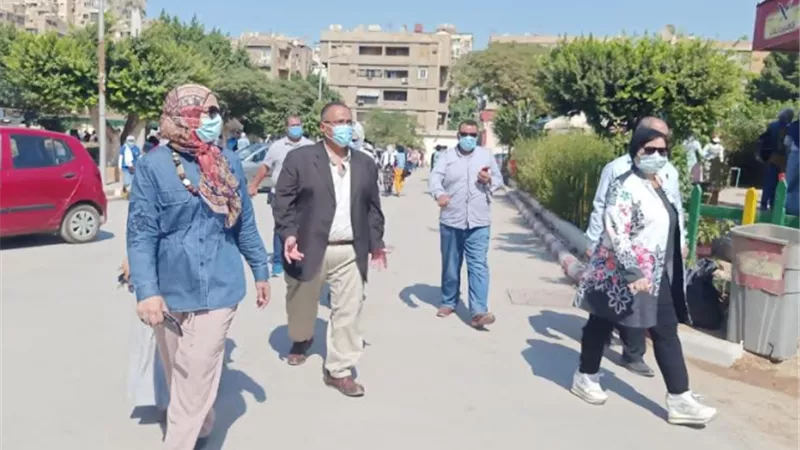 نائب رئيس جامعة عين شمس يتفقد كلية البنات وسط إجراءات احترازية مشددة