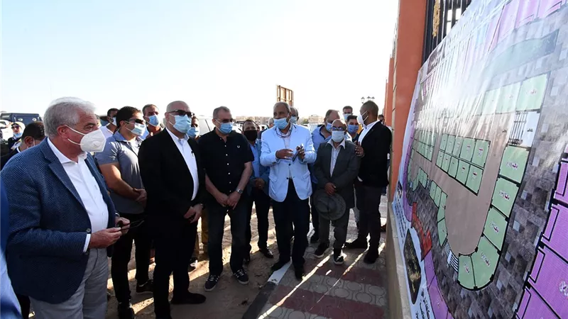 وزير الإسكان ومحافظ جنوب سيناء يتفقدان 