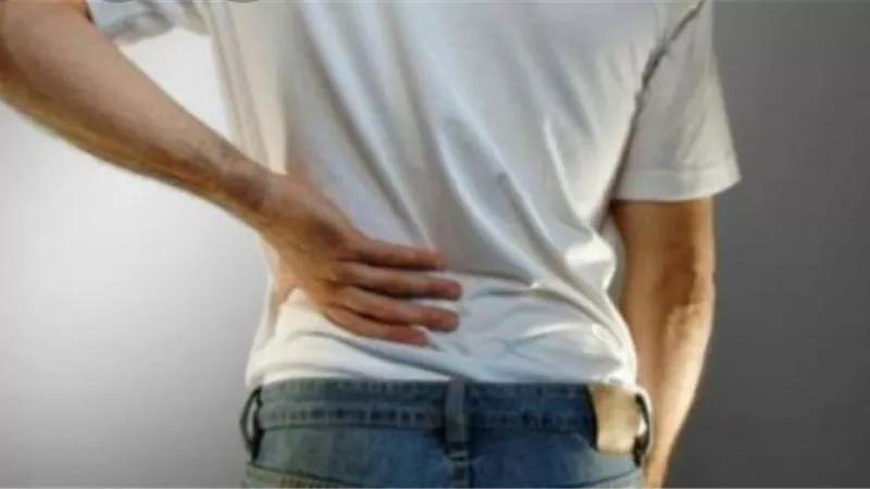 اعراض مبكرة لحصوات الكلى.. احذر منها