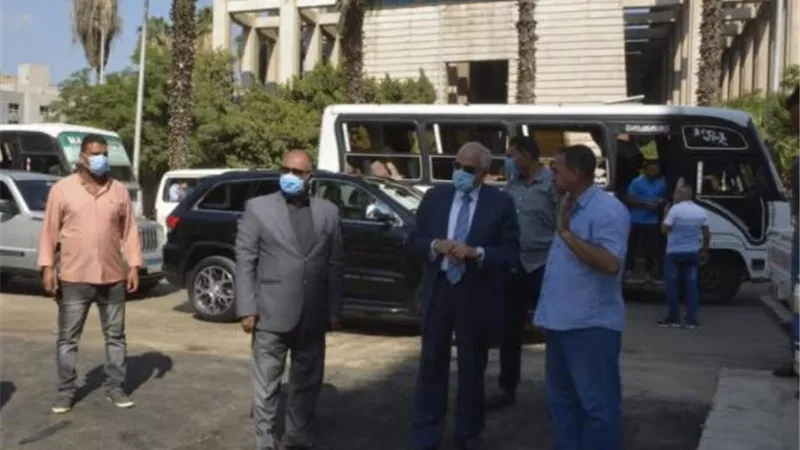 محافظ الجيزة يتفقد أعمال رصف وتطوير شارع فاطمة رشدي بالعمرانية