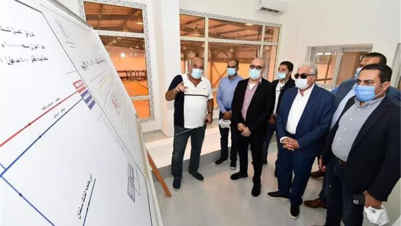 الجزار وفوده يتفقدان تجارب تشغيل المرحلة الأولى بمحطة تحلية نبق بشرم الشيخ