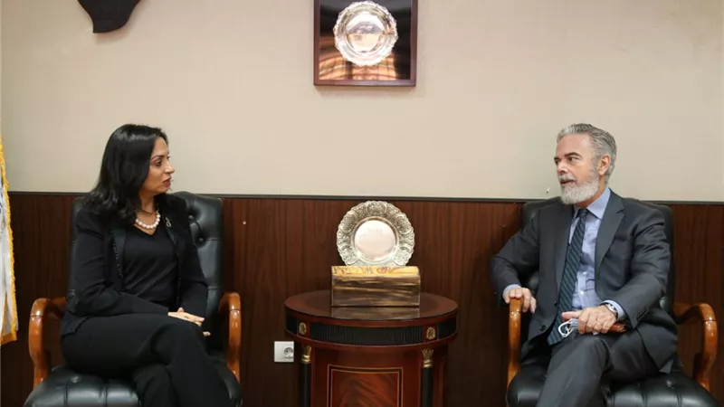 مايا مرسي تستقبل السفير البرازيلي لاستعراض جهود المجلس للنهوض بأوضاع المرأة المصرية