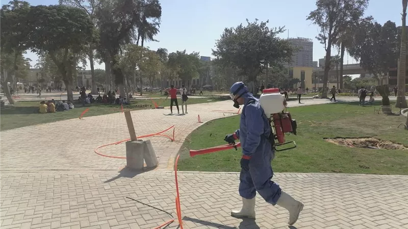 تعقيم الحرم الرئيسي لجامعة عين شمس..صور