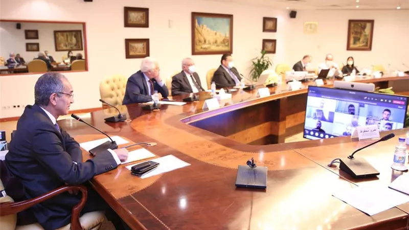 الاتصالات : تشجيع الابداع وتحفيز ريادة الاعمال لنمو الشركات الناشئة