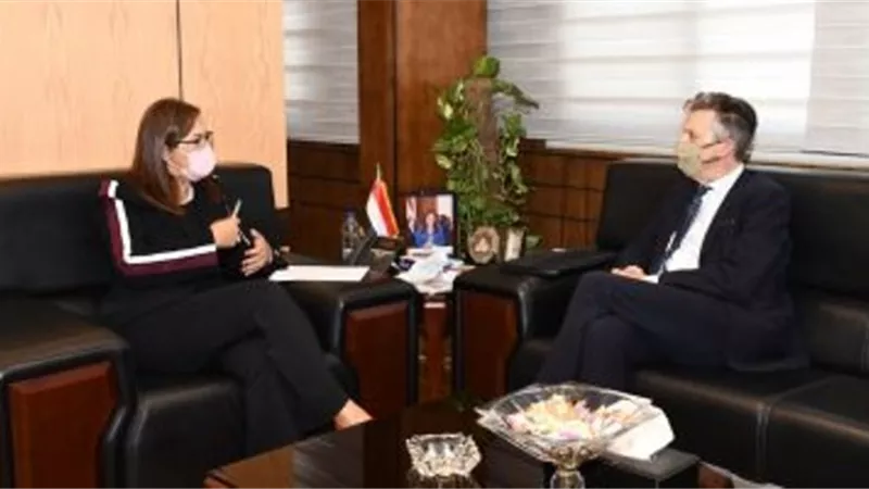 وزيرة التخطيط تستقبل السفير البريطانى بمصر لمناقشة تعزيز التعاون المشترك