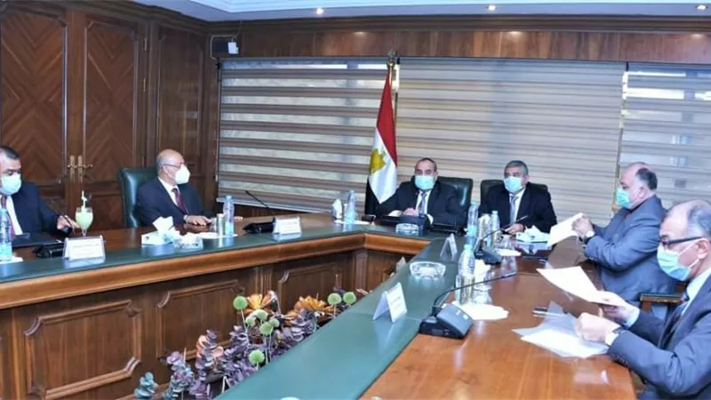 وزير الطيران : رفع درجة الاستعدادت بالمطارات المصرية لمواجهة حالة الطقس التى تمر بها البلاد خلال الفترة القادمة