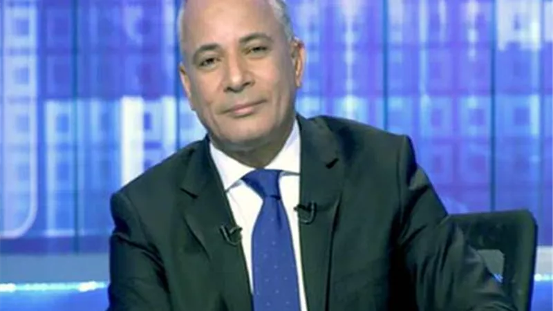 أحمد موسى يقبل دعوة وزير الإعلام ويطالبه بمشاركة روساء مجالس إدارات وتحرير الصحف القومية.. فيديو