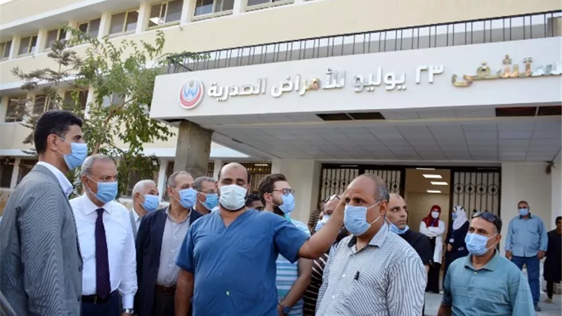 الهجان يتفقد مستشفى الخانكة المركزي ومستشفى 23 يوليو