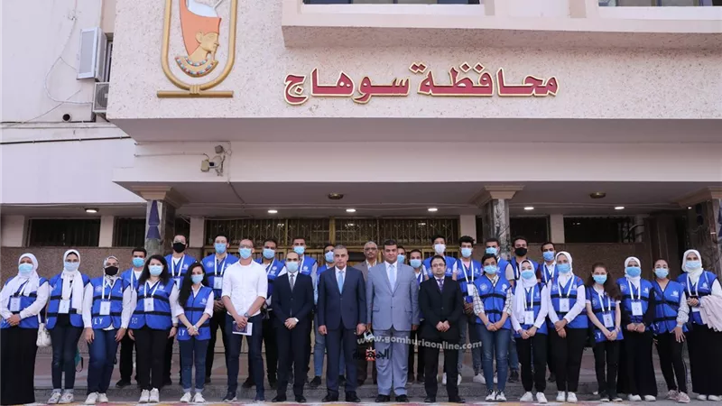 نائب محافظ سوهاج يلتقي مجموعة جديدة من شباب مبادرة 