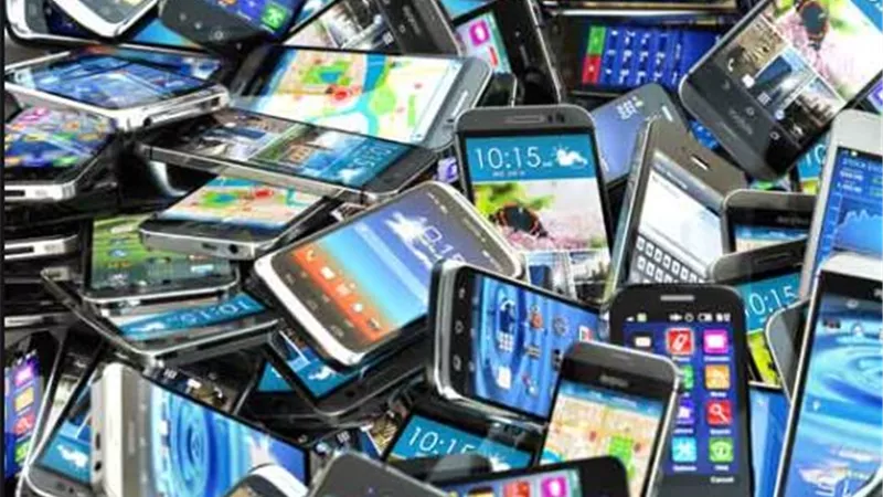 منها كحارس لطفلك ..6 استخدامات لهواتفك القديمة