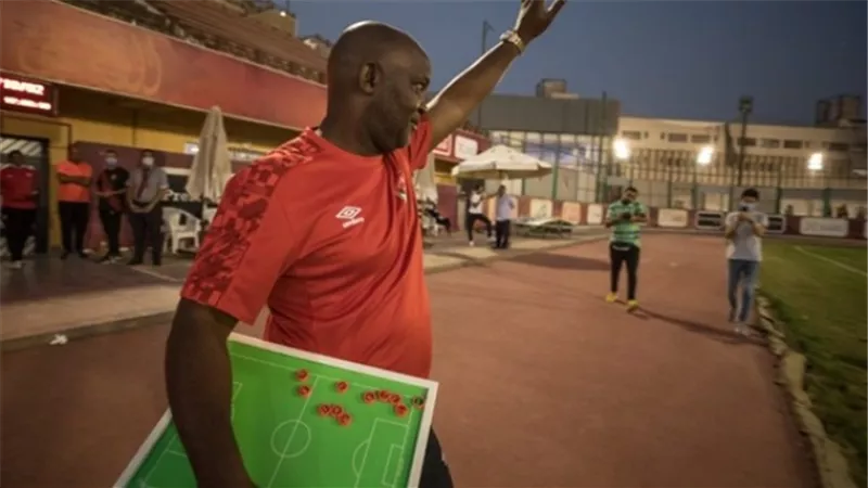 موسيماني يفاجئ لاعب الزمالك بهذا القرار