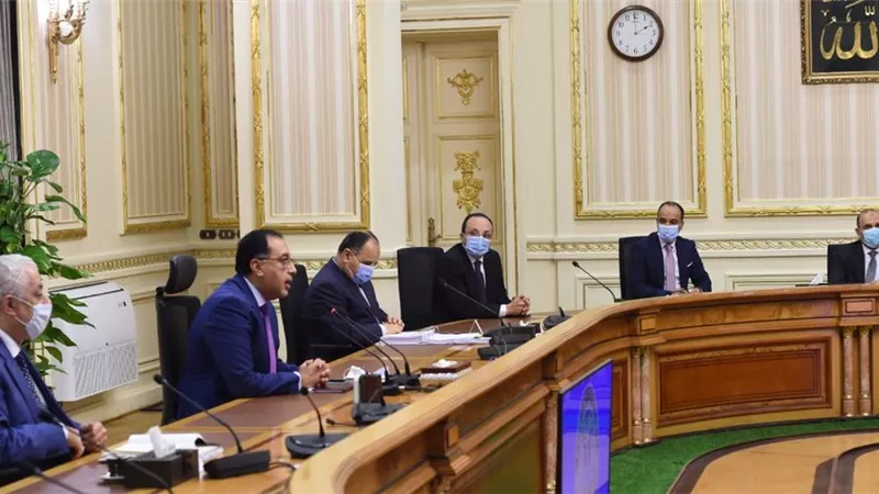 رئيس الوزراء: 13 مجمعاً صناعياً لصغار المصنعين والشباب.. والمصنع جاهز بالتراخيص