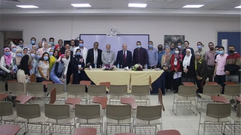 صيدلة جامعة بدر تنظم لقاء تعريفياً لبرامج الكلية لعرضها على الطلاب الجدد.. بالصور