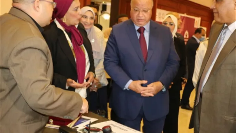 محافظ القاهرة يشارك فى الملتقى الدولى الاول للشباب المبدع