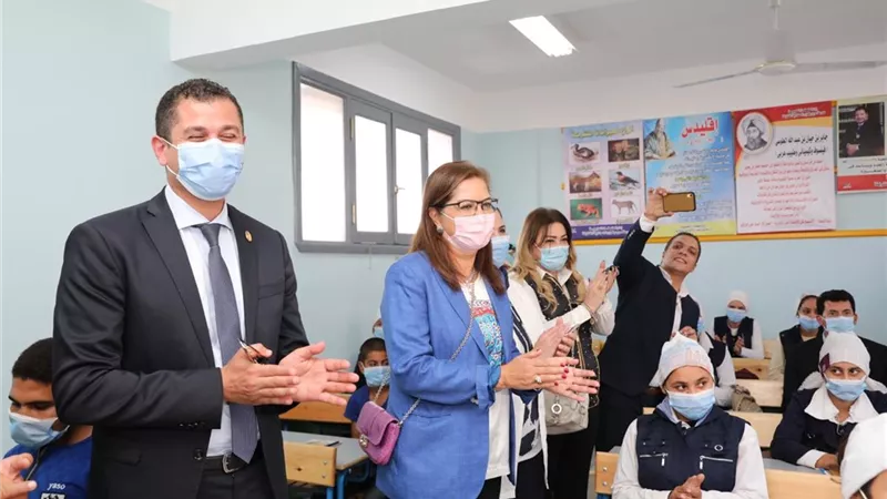 صندوق تحيا مصر يفتتح مدرسة عرب بخواج الإعدادية بعد تطويرها