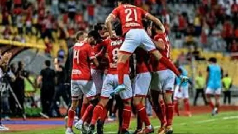 الأهلى يواجه الوداد بالزى التقليدى