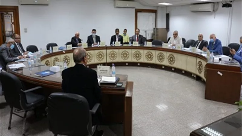برئاسة نقيب المهندسين هيئة المكتب والمكتب الفني ناقشوا ملفات الاستثمار والتحول الرقمي