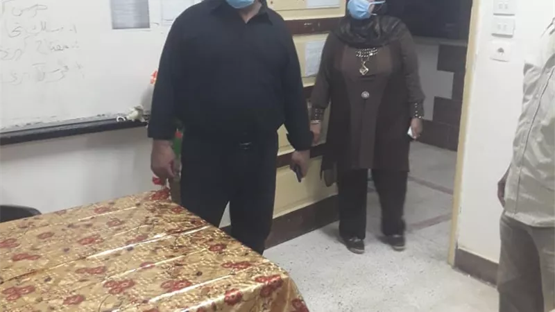 مدير تعليم الوادى الجديد يتفقد مقار لجان انتخابات النواب بالخارجة
