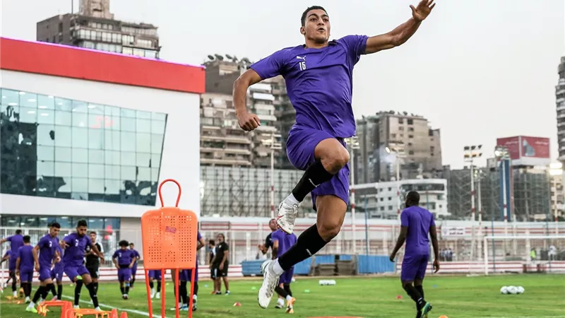 تدريبات حماسية للاعبى الفارس الأبيض إستعداداً لموقعة الزمالك ضد الرجاء فى دورى أبطال أفريقيا.. صــــور