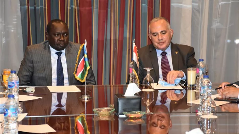 عبد العاطي ووزير رى جنوب السودان يختتمان اجتماعات اللجنة الفنية المشتركة لمشروعات التعاون الثنائي