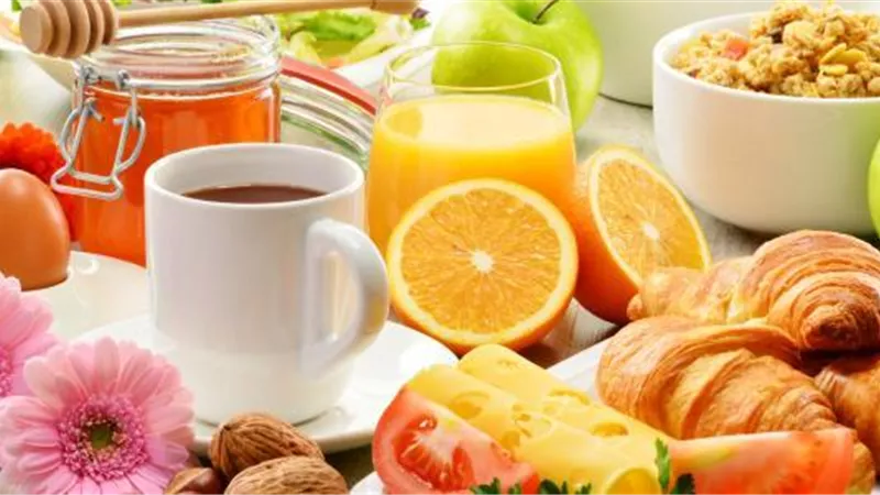 5 أطعمة احذر من تناولهم قبل الافطار