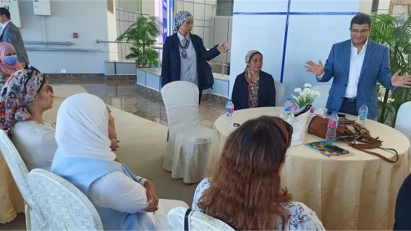 محمد سليمان يبحث حلول ملف الصحة مع الأطباء والعاملين بالمنشأت الطبية فى بدر.. بالفيديو