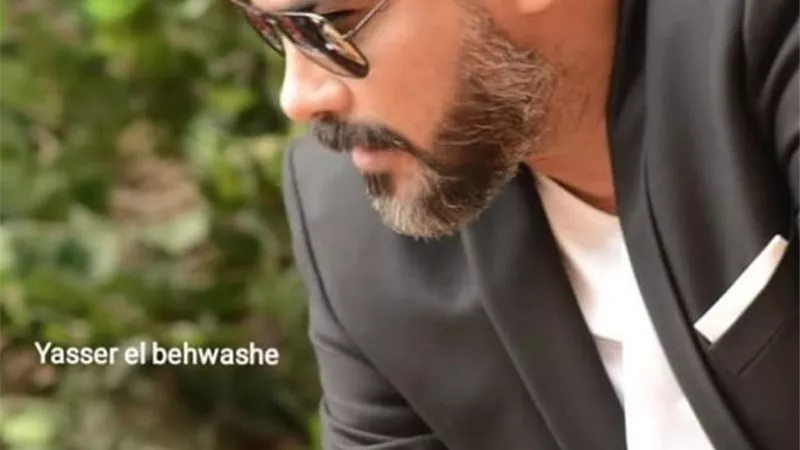 شاهد .. محمد رجب يتألق عبر انستجرام بإطلالة جديدة