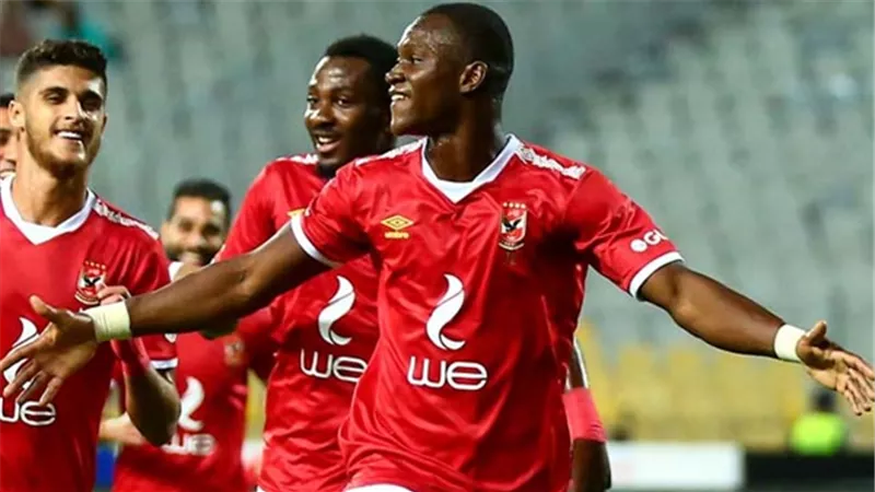 الكاف يختار اليو ديانج رجل مباراة الاهلى والوداد المغربى