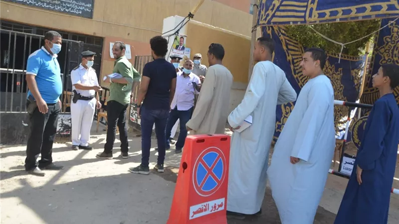 إقبال كبير على لجان الاقتراع بإنتخابات النواب بالأقصر وغرفة العمليات تتابع عملية التصويت