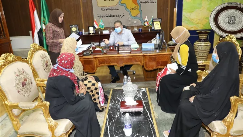 محافـظ المنوفية يقرر إعادة بناء منزل لأسرة بسيطة وصرف إعانات مالية لأرامل وتوفير كرسى كهربائى لمواطن من ذوى الهمم ... صور