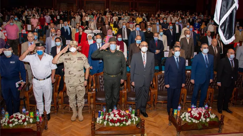 رئيس الجامعة : ملحمة العبور استغرقت 6 ساعات وأبهرت العالم