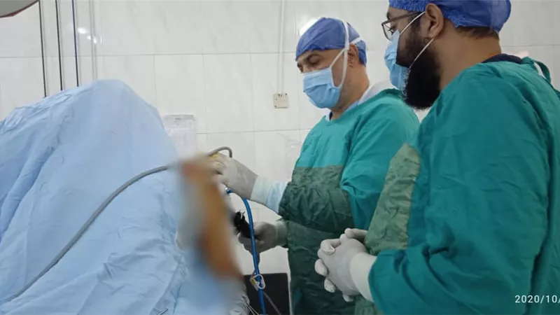 إجراء منظار جراحي لتصليح قطع كامل بأوتار الكتف للمرة الأولي بمستشفي السعديين