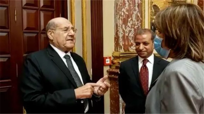 رئيس مجلس 