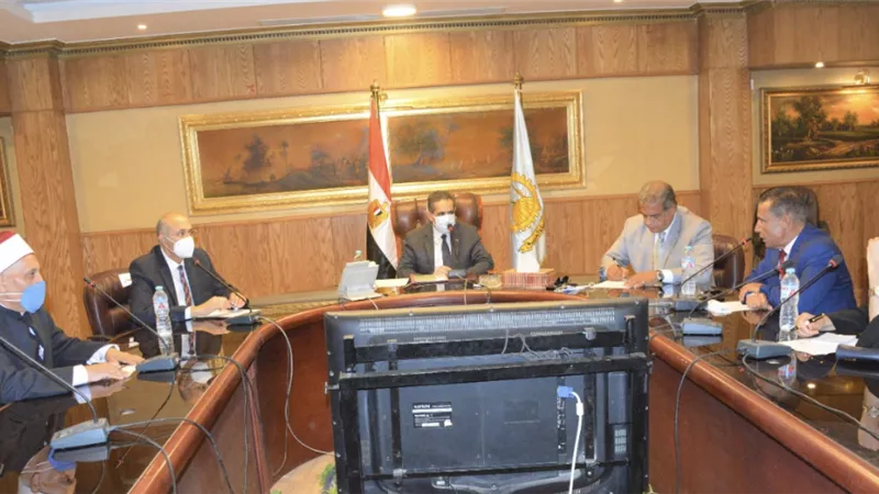 محافظ الغربية يعقد اجتماعاً موسعاً لمناقشة إطلاق مبادرة صحوة