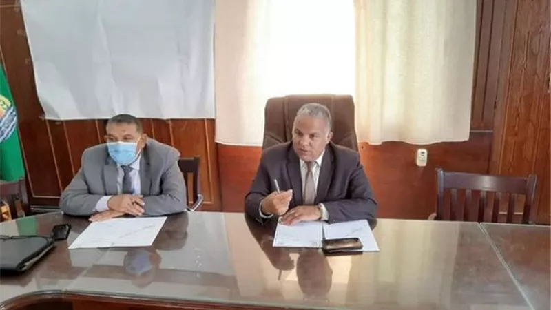مدير تعليم الإسماعيلية يشدد على نظافة المدارس وتجهيز لجان الإتخابات