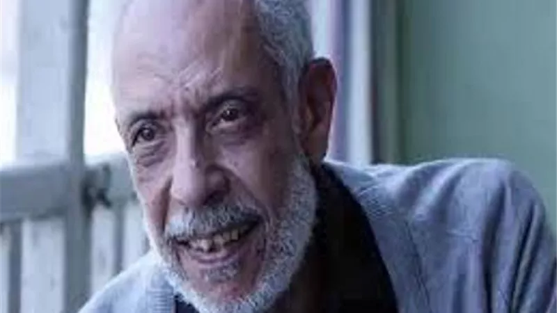 ماذا قال الفنان نبيل الحلفاوى تعليقا على تغريدة ماكرون