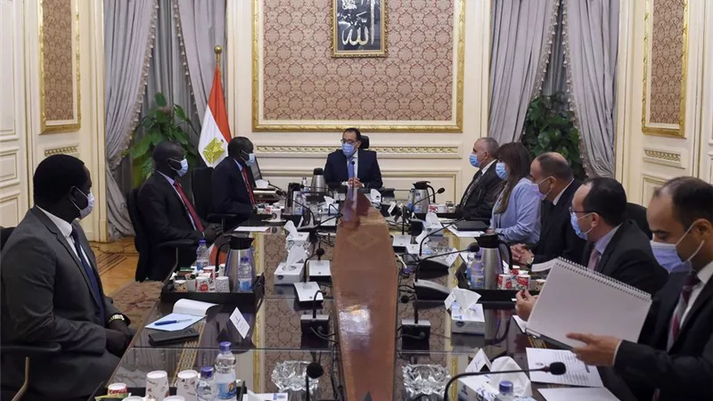 وزير الري السودانى يشيد بالعاصمة الجديدة ومشروعات محور قناة السويس