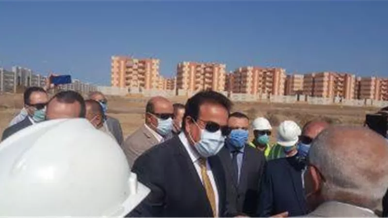 وزير التعليم العالى يضع حجر الاساس لجامعة المنصورة الاهلية .. فيديو