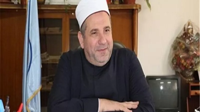 محمد أبو هاشم: ماكرون بتصريحاته المسيئة للإسلام.. يسكب الزيت على النار