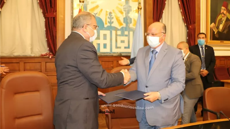 توقيع عقد تطوير منطقة الطيبى بحى السيده زينب بالقاهرة